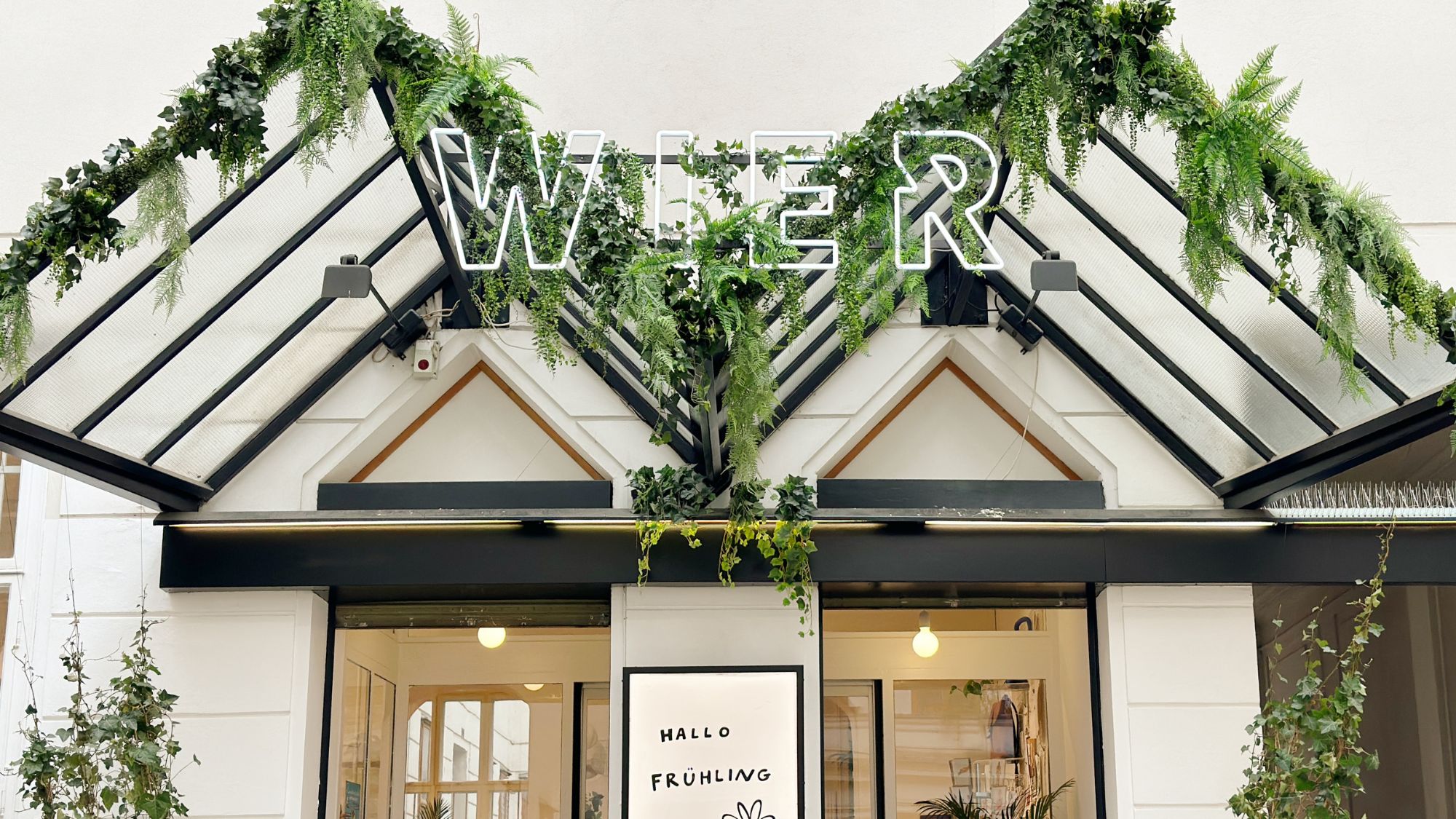 WIER im Hof – Mode und Bekleidung in Wien Neubau